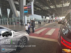 ส่งลูกค้าถึงสนามบินเป็นที่เรียบร้อยปลอดภัย ขอบคุณครับ